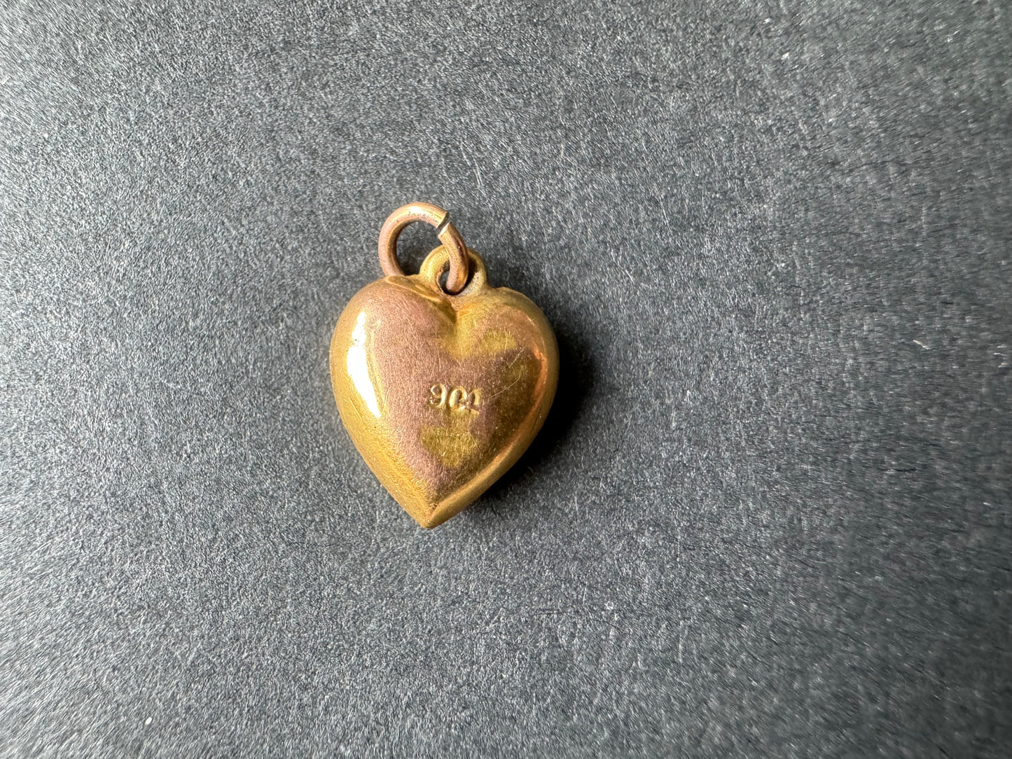 9k Gold Puffy Heart Charm