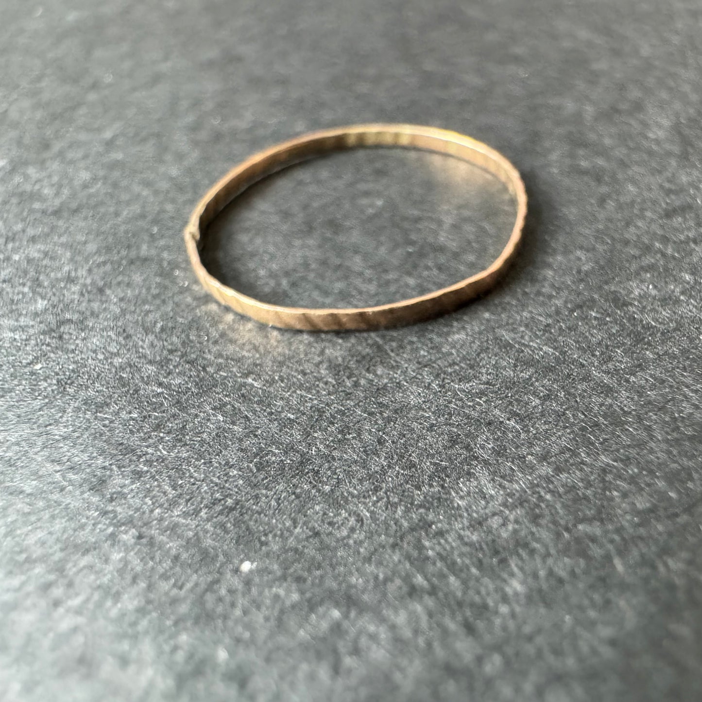 9k Tiny Gold Ring