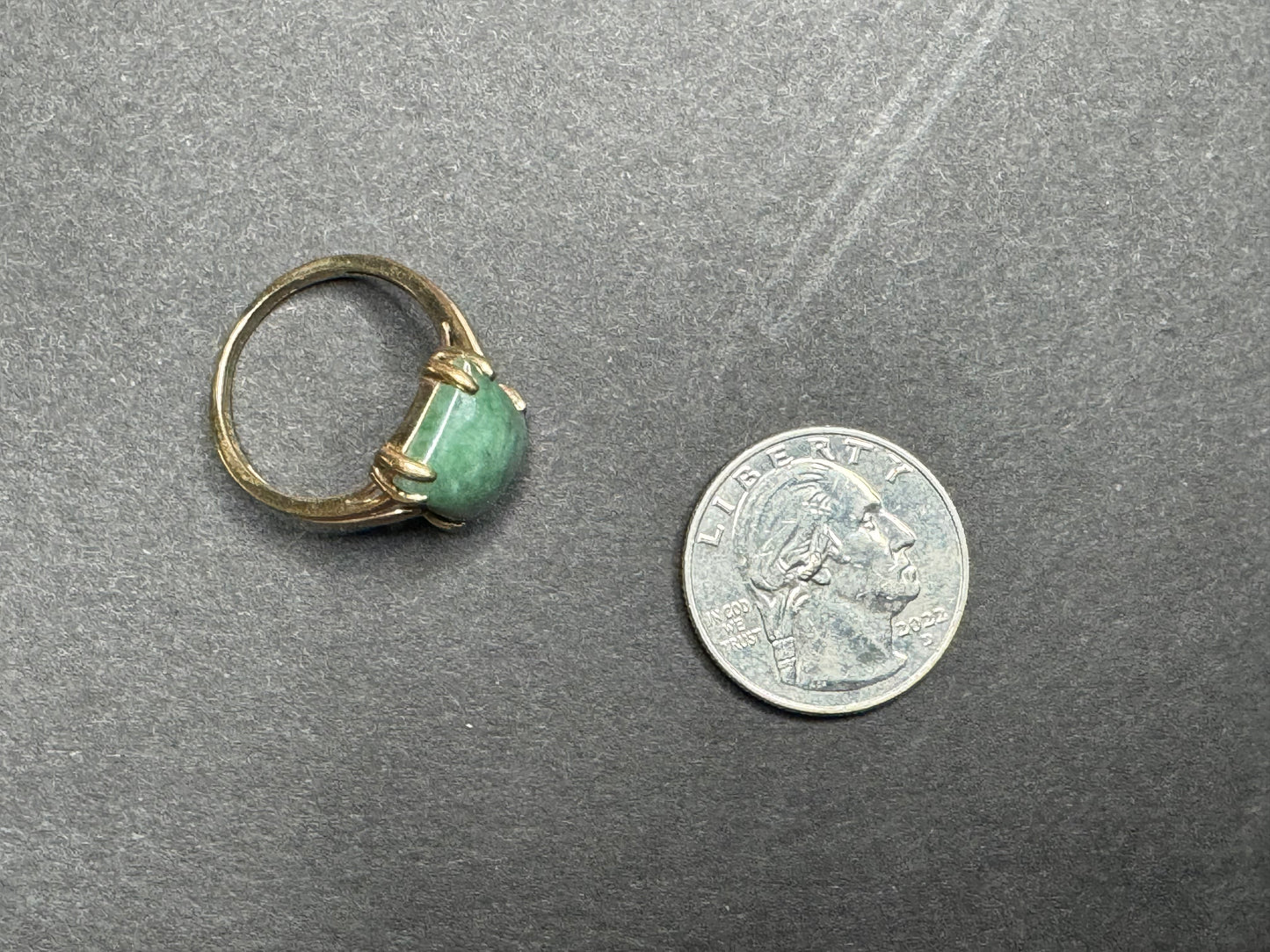 14k 1950s Jade Ring