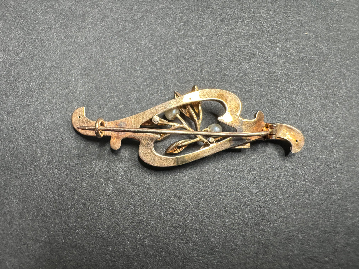 Art Nouveau Brooch with Seed Pearls