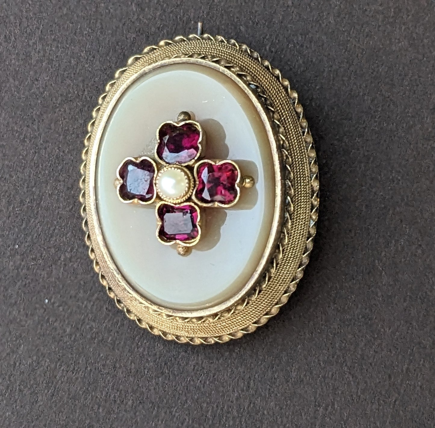 18k Victorian Gold, Garnet, Agate, and Pearl Brooch