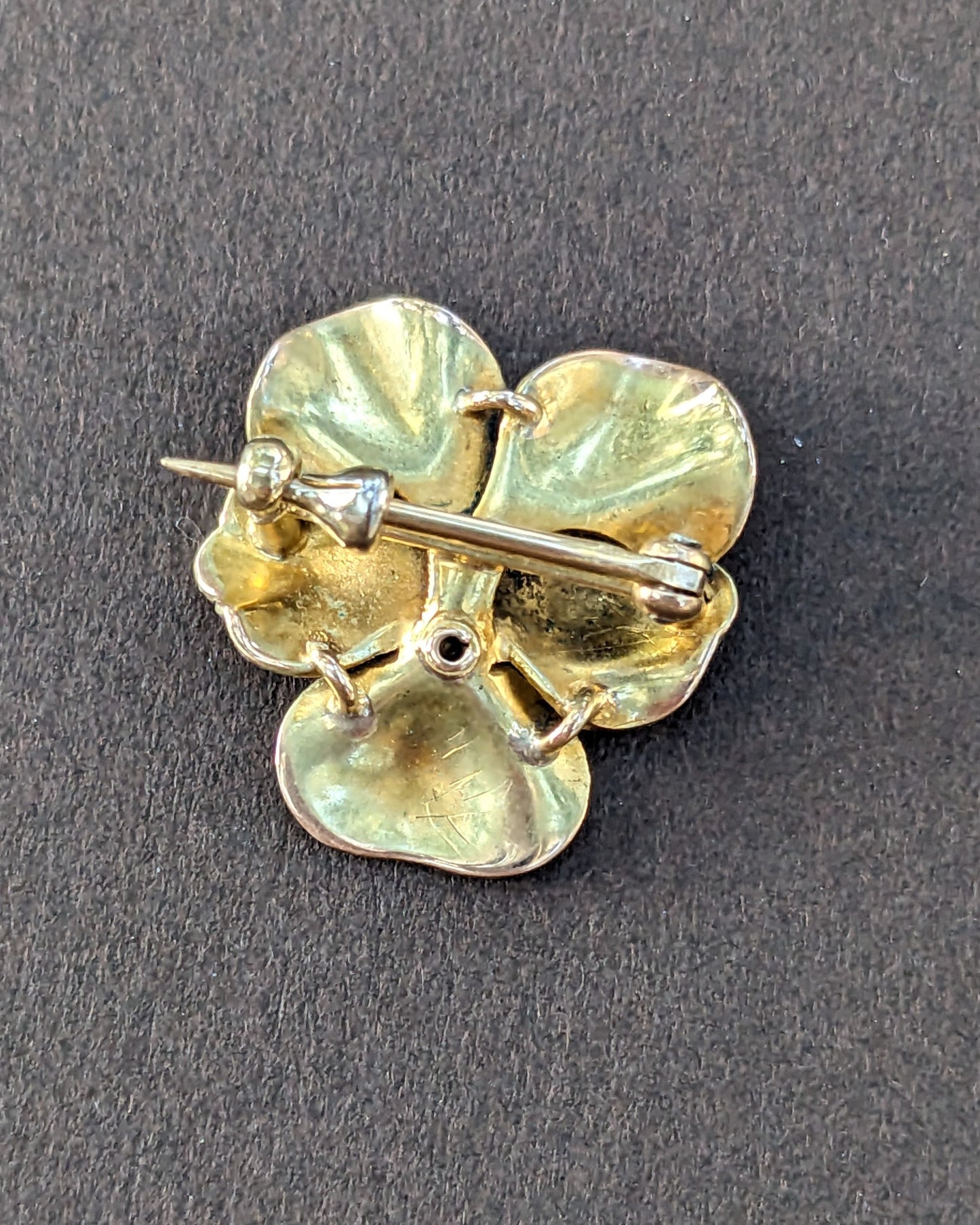 10kt Enamel Pansy brooch