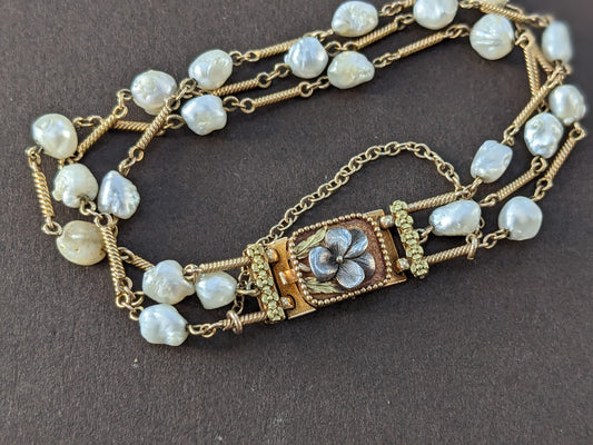 Antique Semi-Baroque pearl and gold bracelet