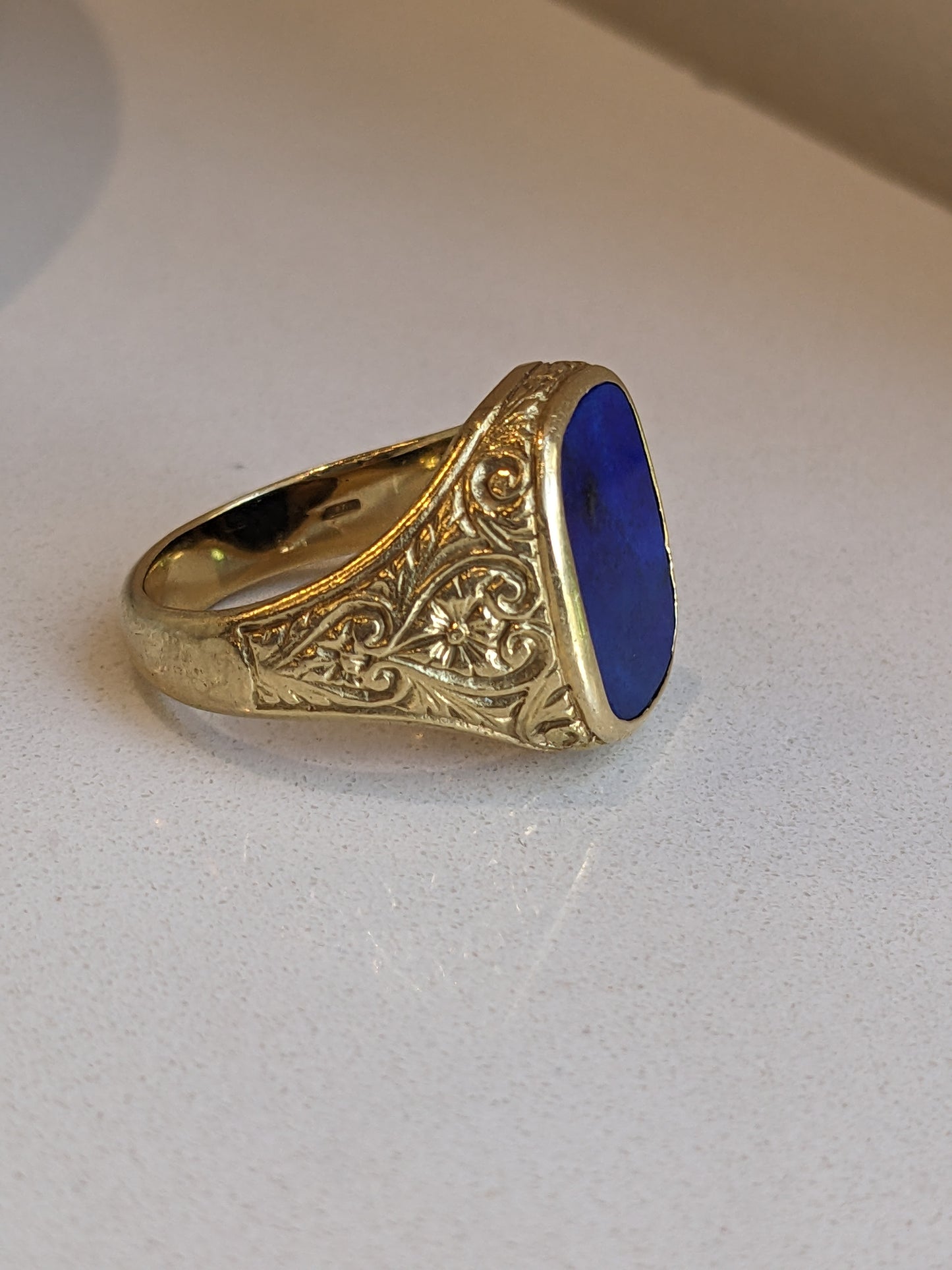 Large 18K Lapis Ring Heart Motif