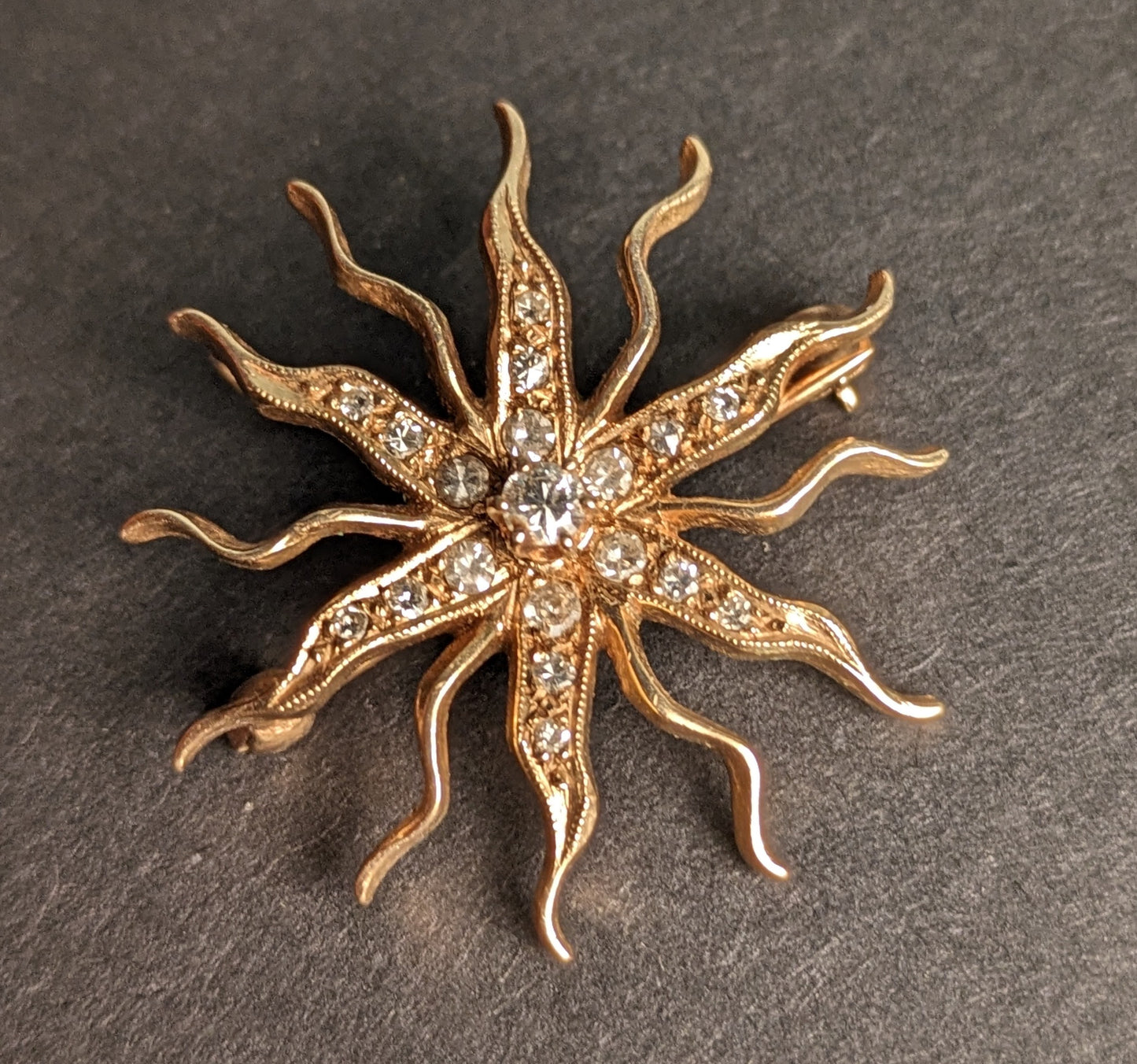 All diamond sunburst brooch/pendant