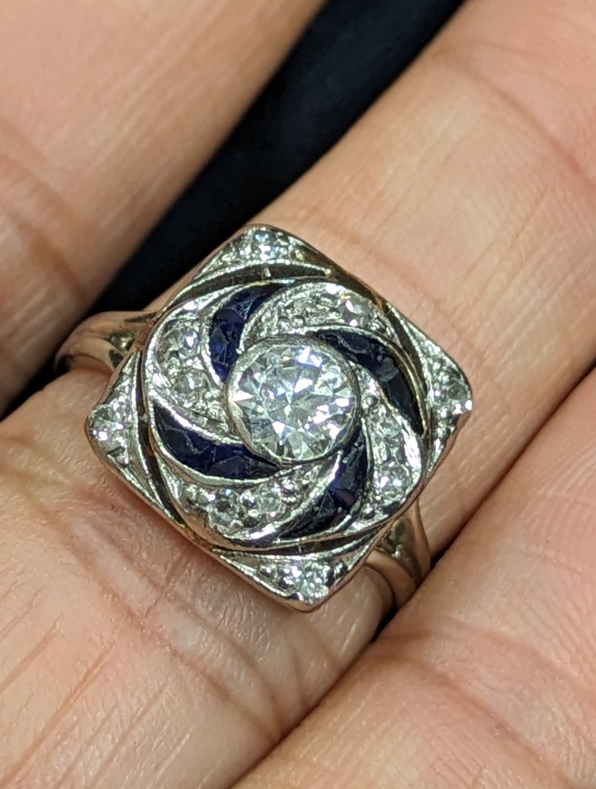 Post Order Rings 14k Art Deco Sapphire and diamond postage stamp ring – Hummingbird Vintage