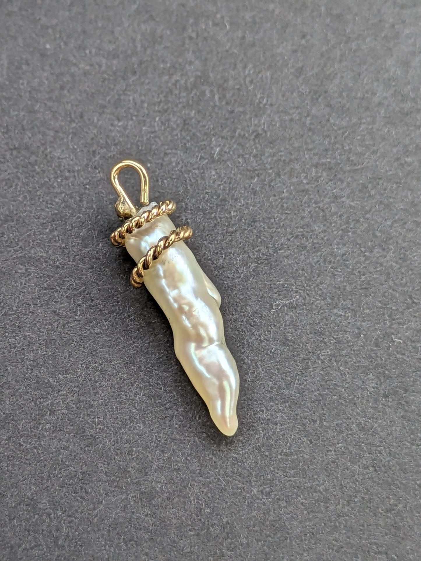 Natural Pearl Pendant 14K