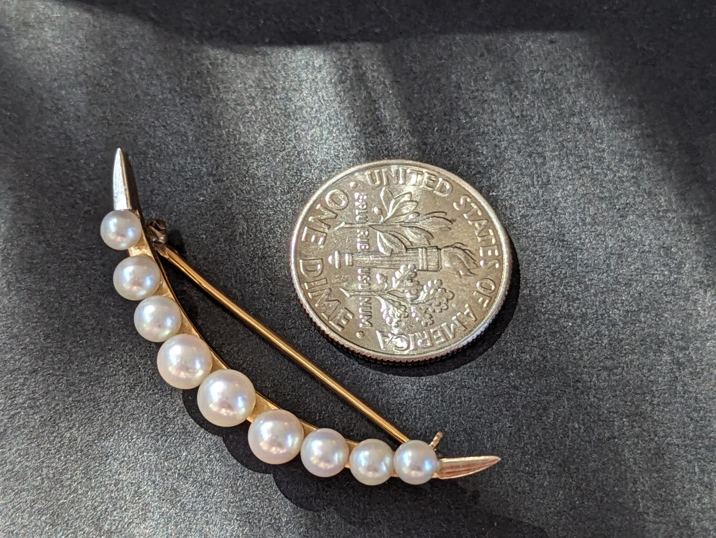 14k Pearl Crescent Pin