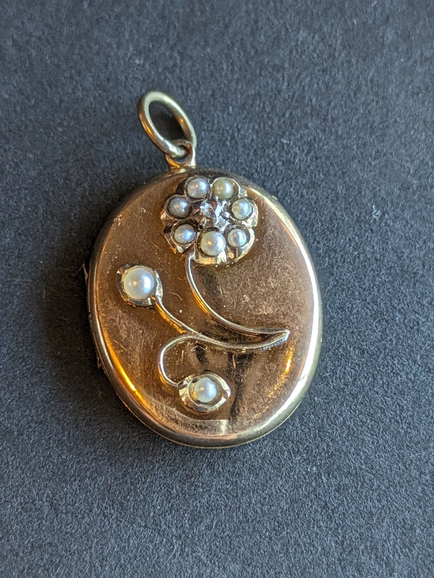 Gold Pearl Flower Locket