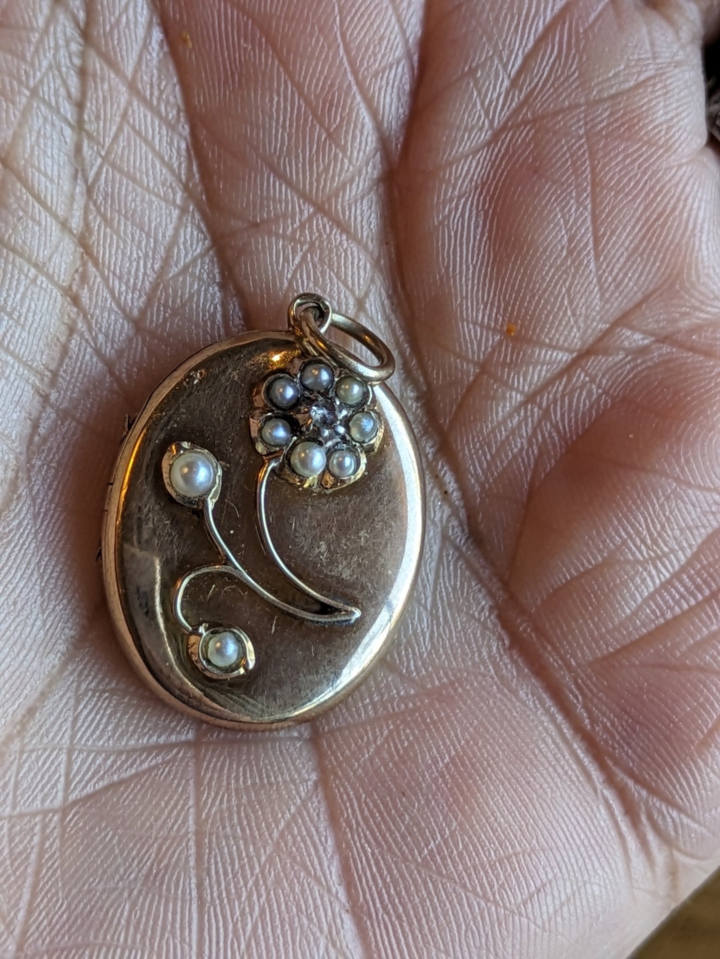 Gold Pearl Flower Locket