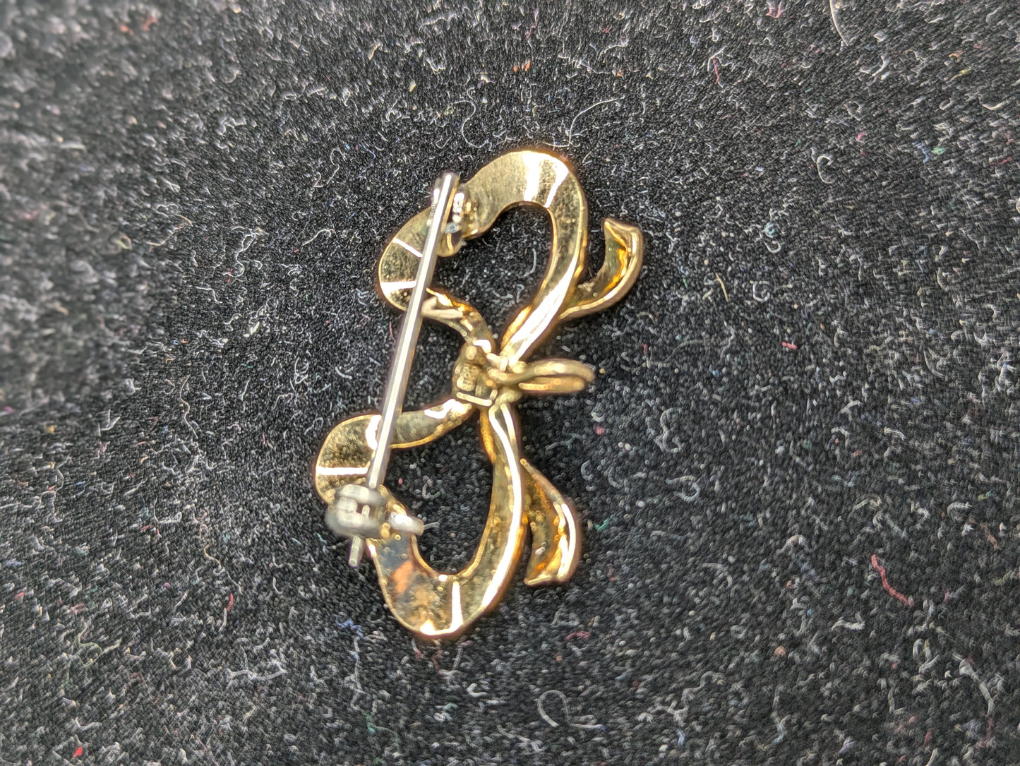 14k Green Enamel Bow Pin