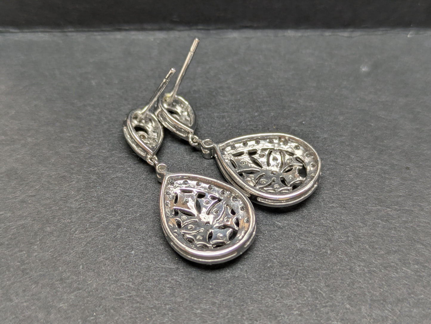 18k Retro Diamond Tear Drop Earrings