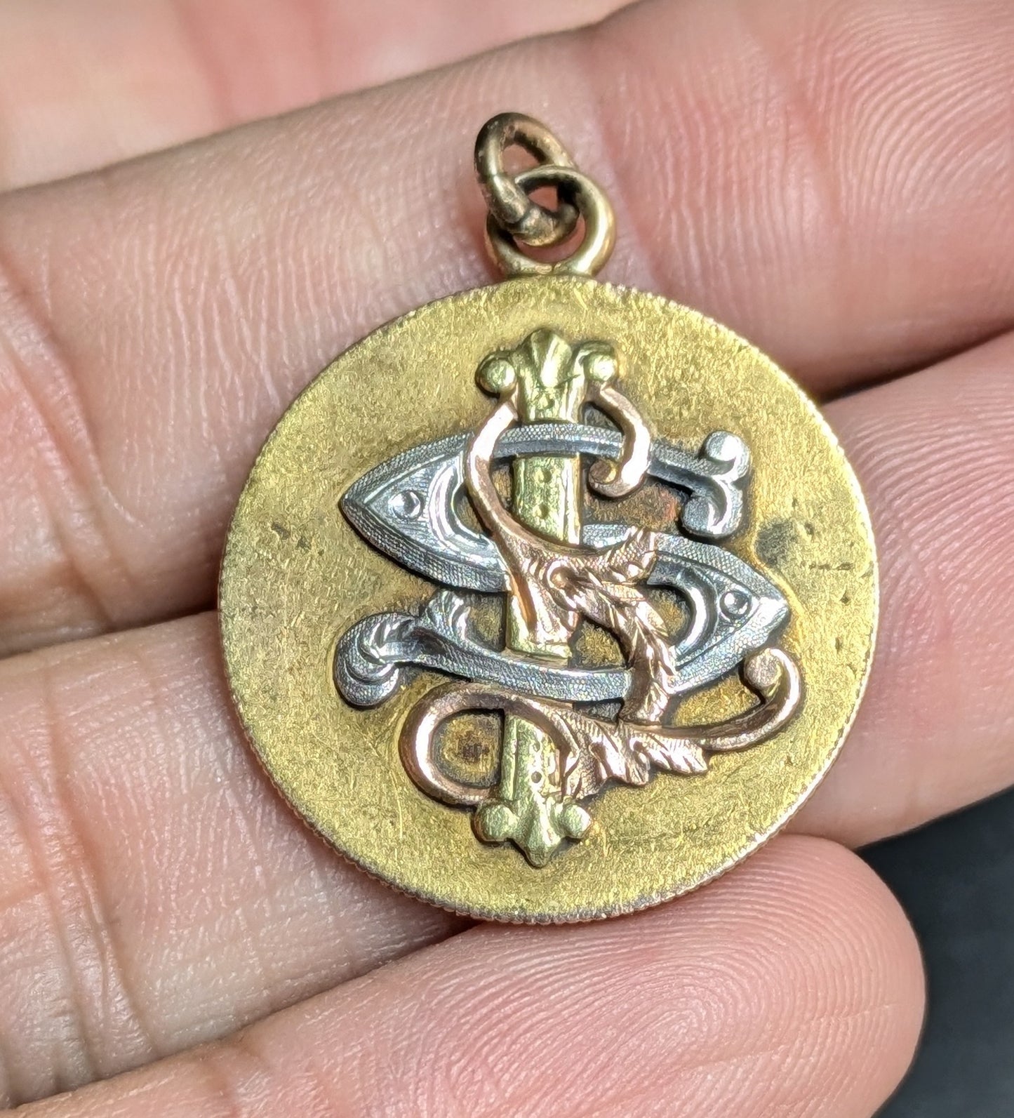 Elaborate 3-Color Gold Love Token