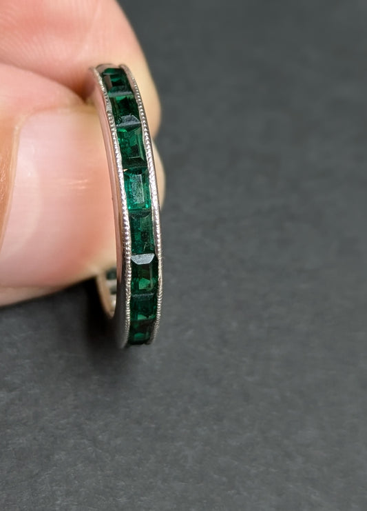 14k White Gold Milgrain Eternity Band with Green Crystal