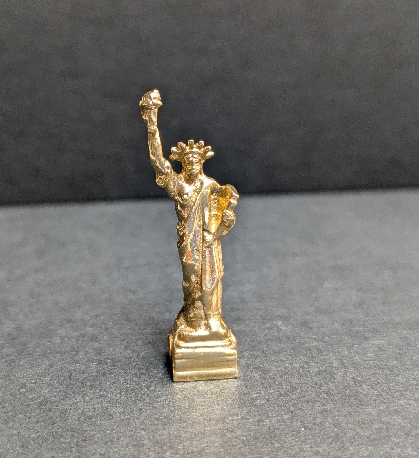 14k Vintage Statue of Liberty Charm