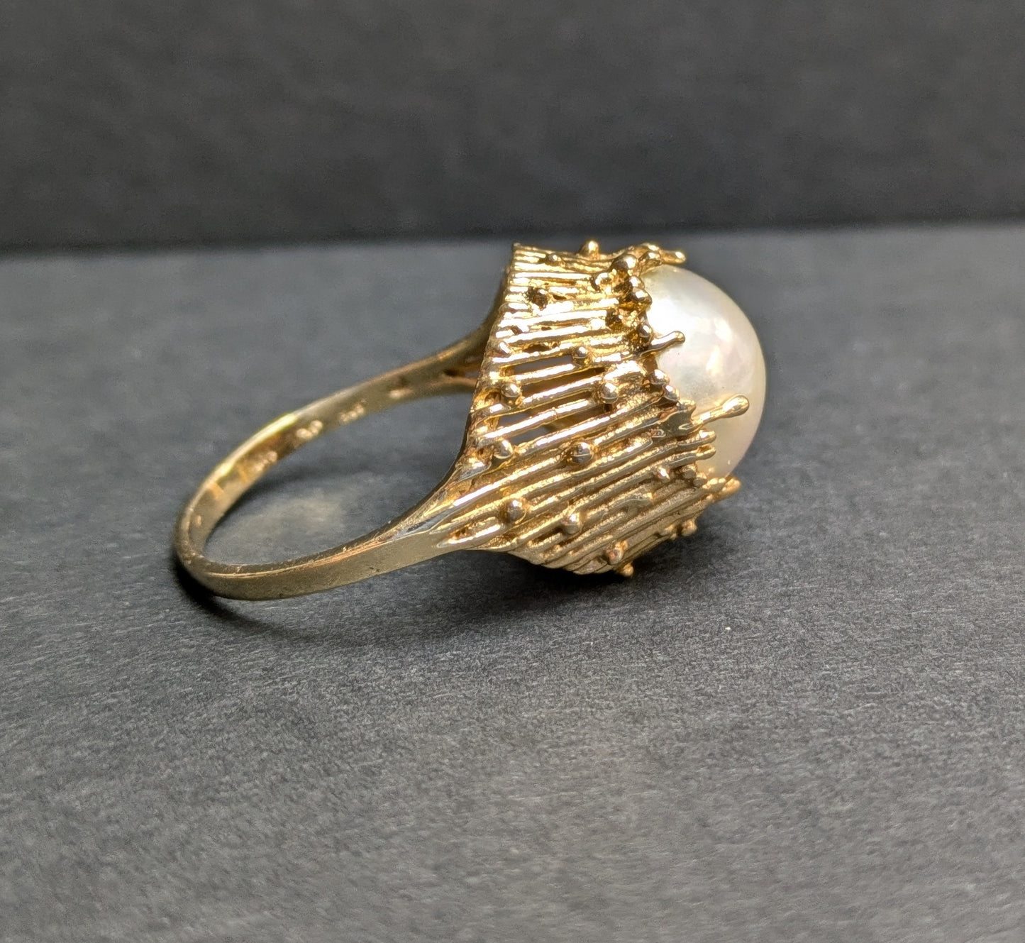 14k Brutalist Pearl Ring