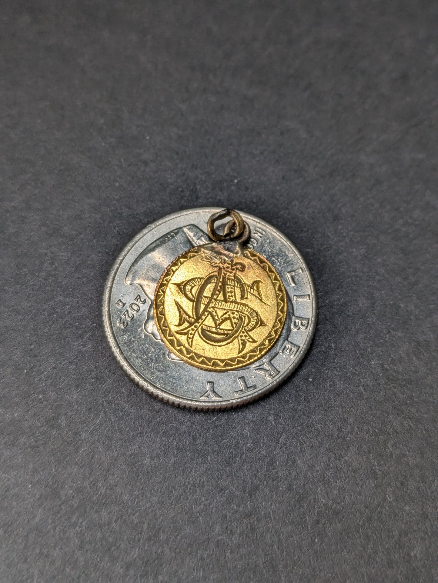 Single Sided American Gold Love Token