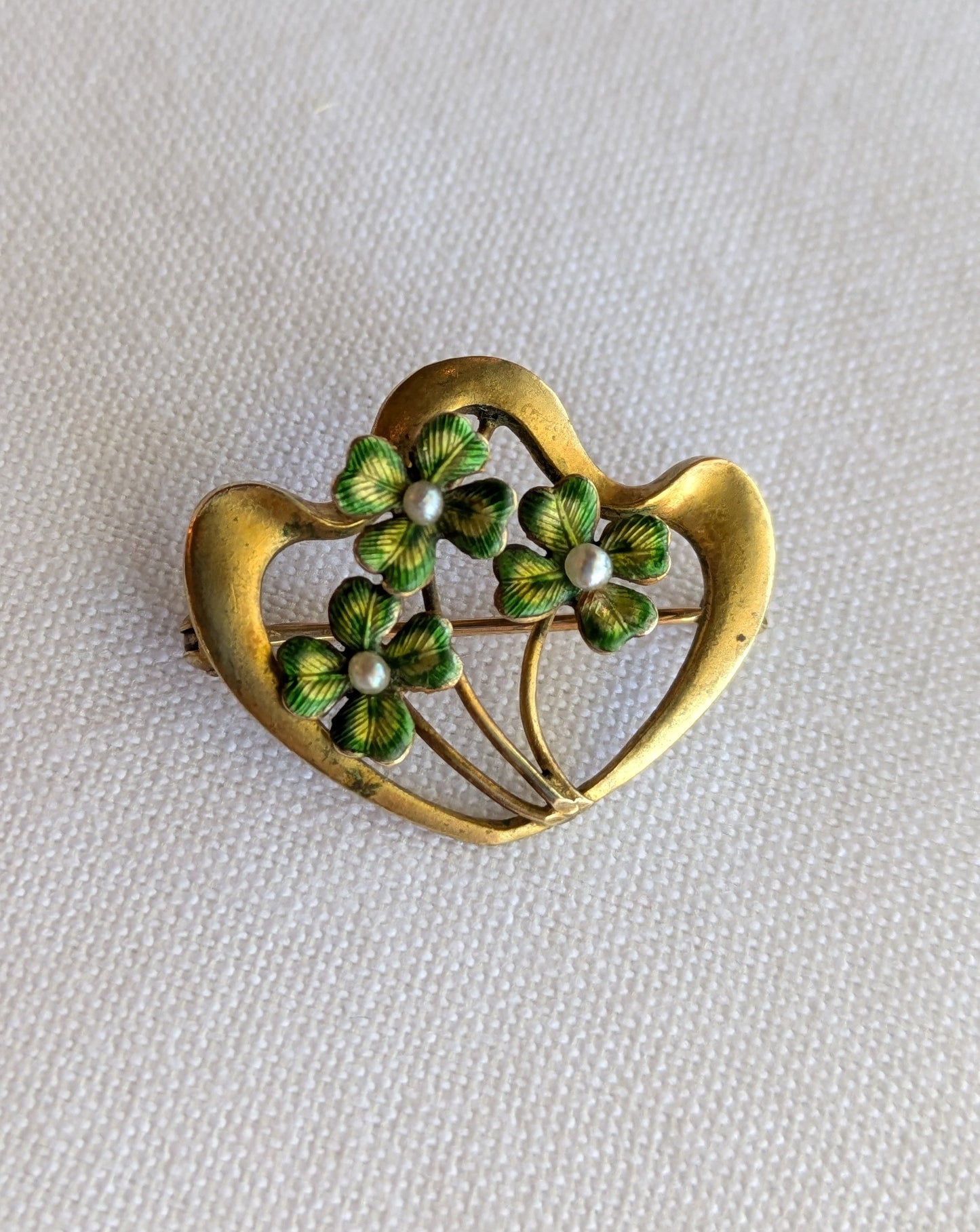 14k Enamel Clover Pin with Pearl Centers