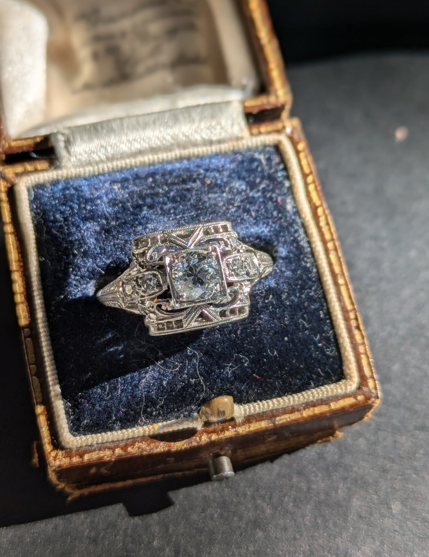 Art Deco Old Platinum Filigree Ring