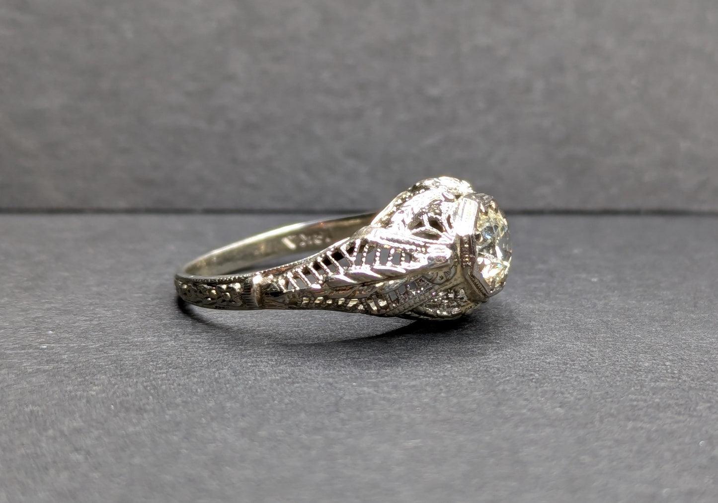 18k White Gold Edwardian Filigree Ring