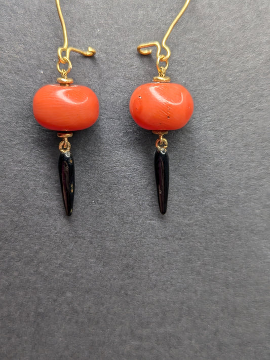 Art Deco Coral and Onyx Dangle Earrings 14kt