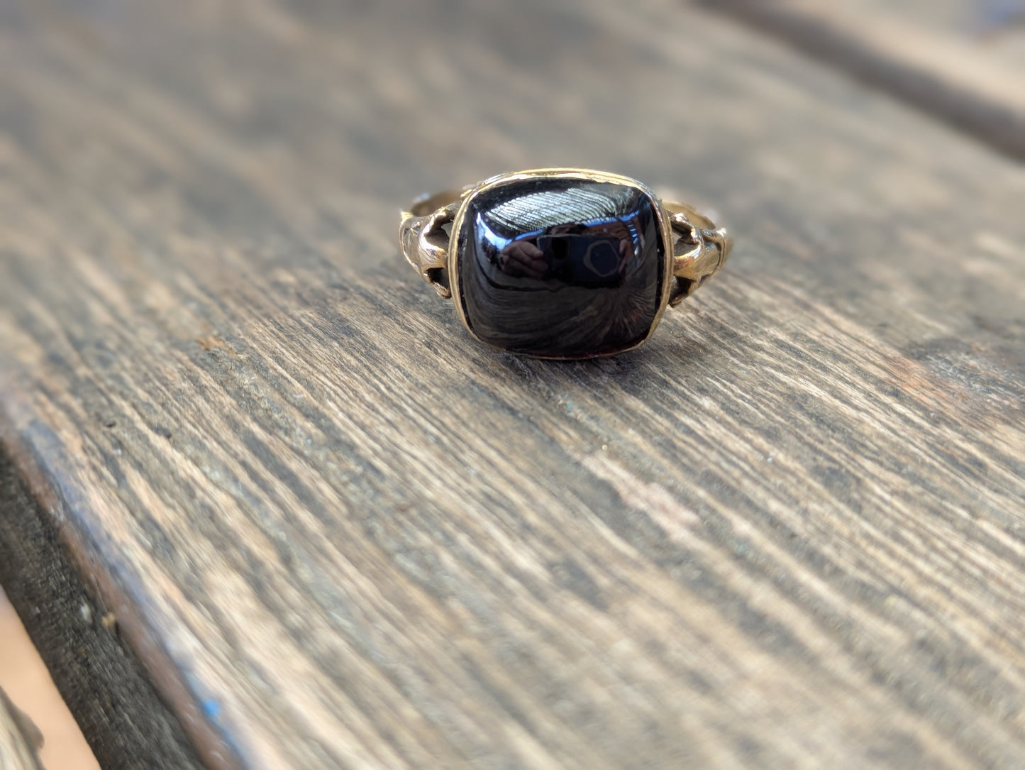 18k Georgian Garnet Ring