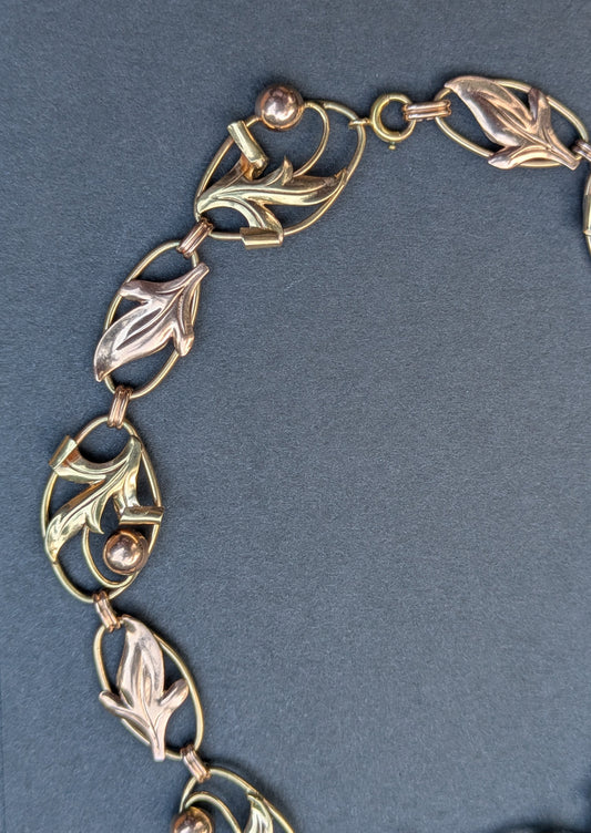 10k Arts + Craft Leaf Necklace