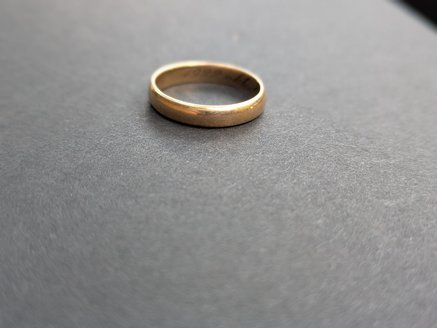 14k Yellow Gold Wedding Band circa 1922