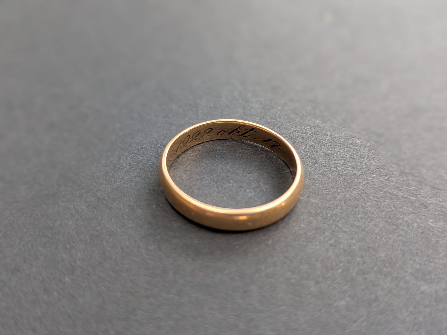 14k Yellow Gold Wedding Band circa 1922
