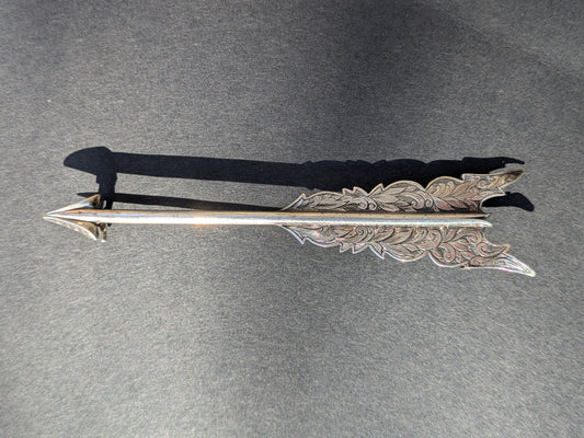 Large Silver Chased Arrow Brooch