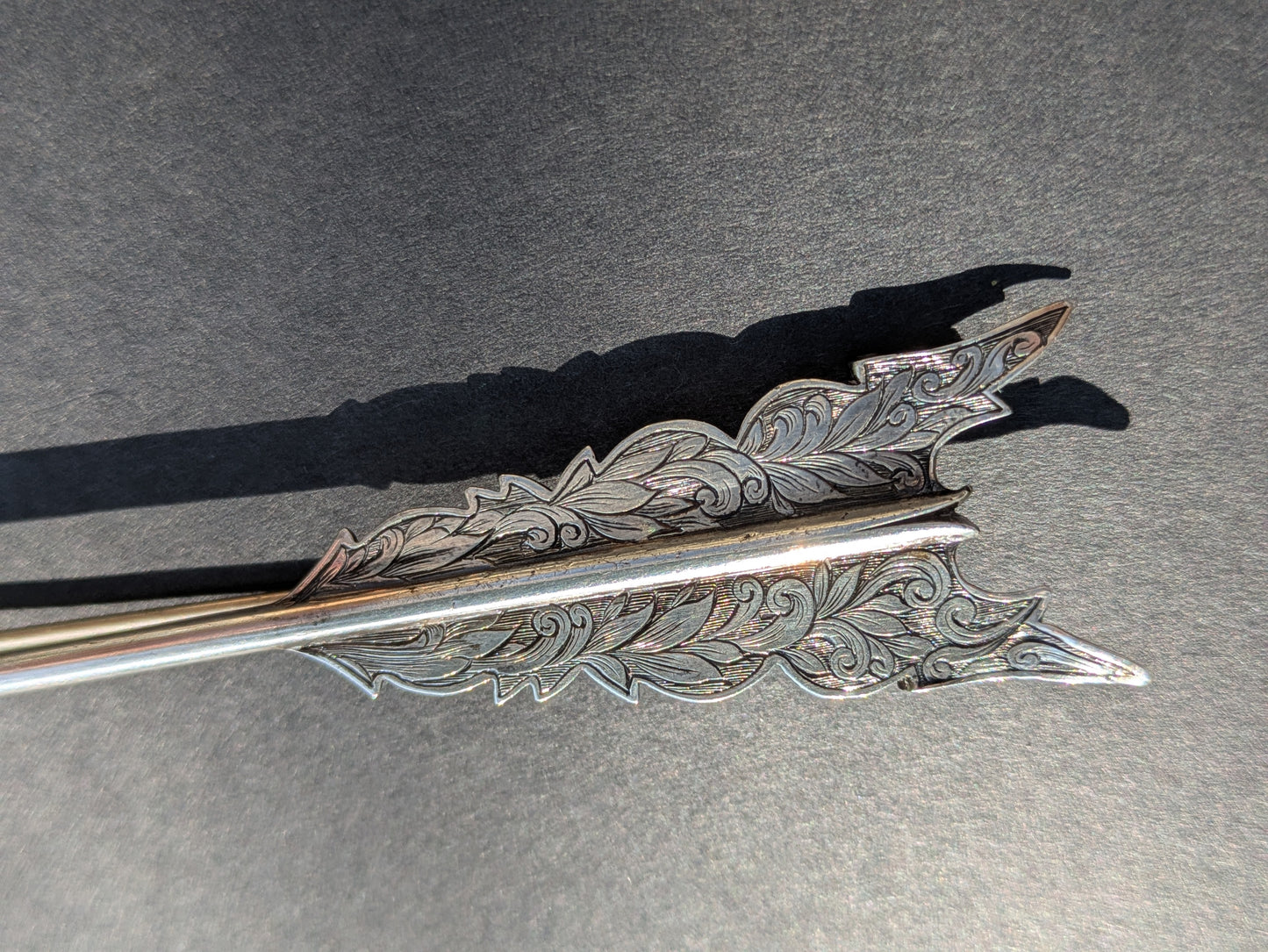 Large Silver Chased Arrow Brooch