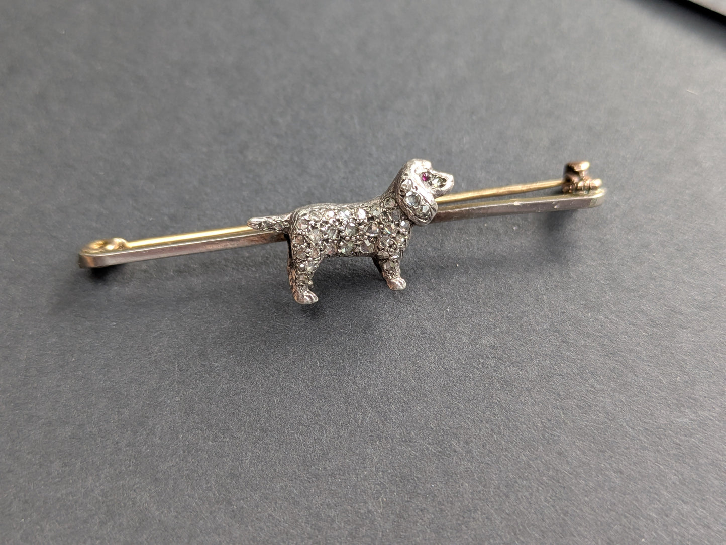 15k Diamond & Silver Spaniel Brooch