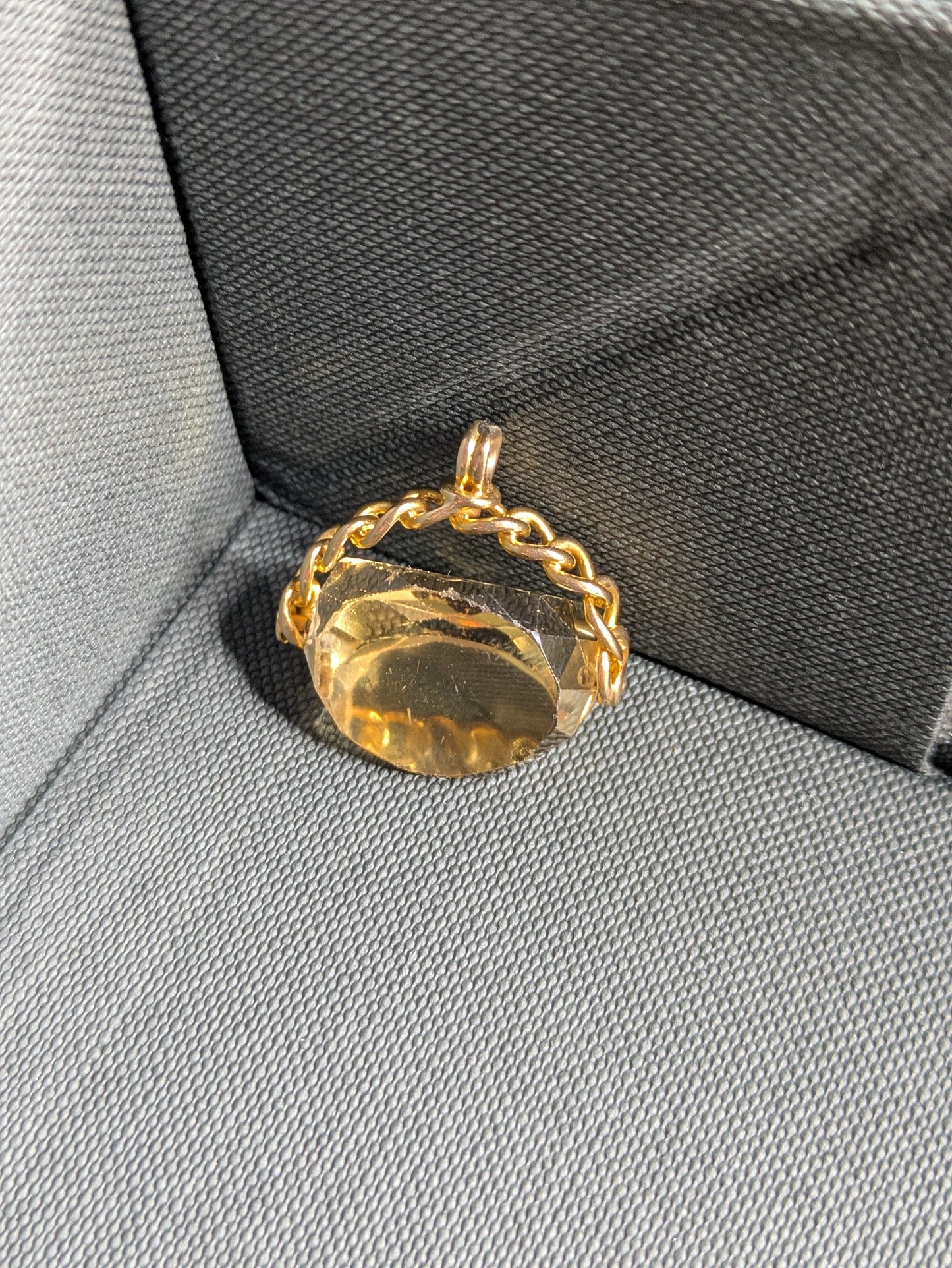 14k Citine Spinner Fob
