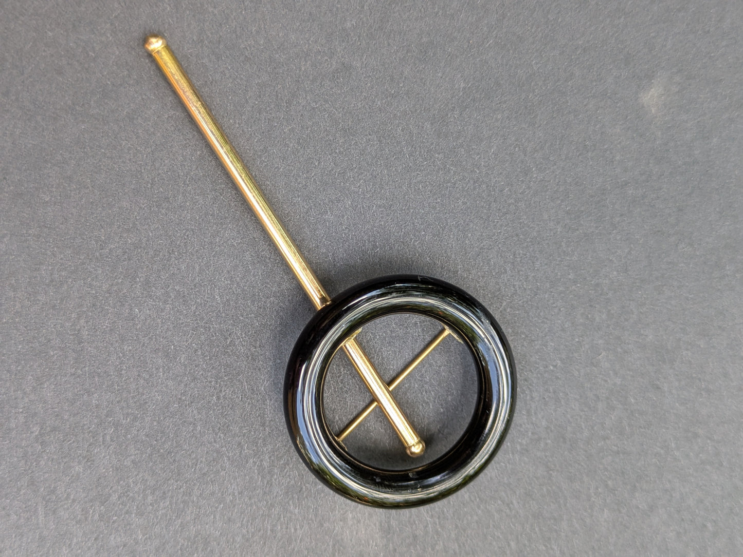 14k Gold and Onyx Brooch