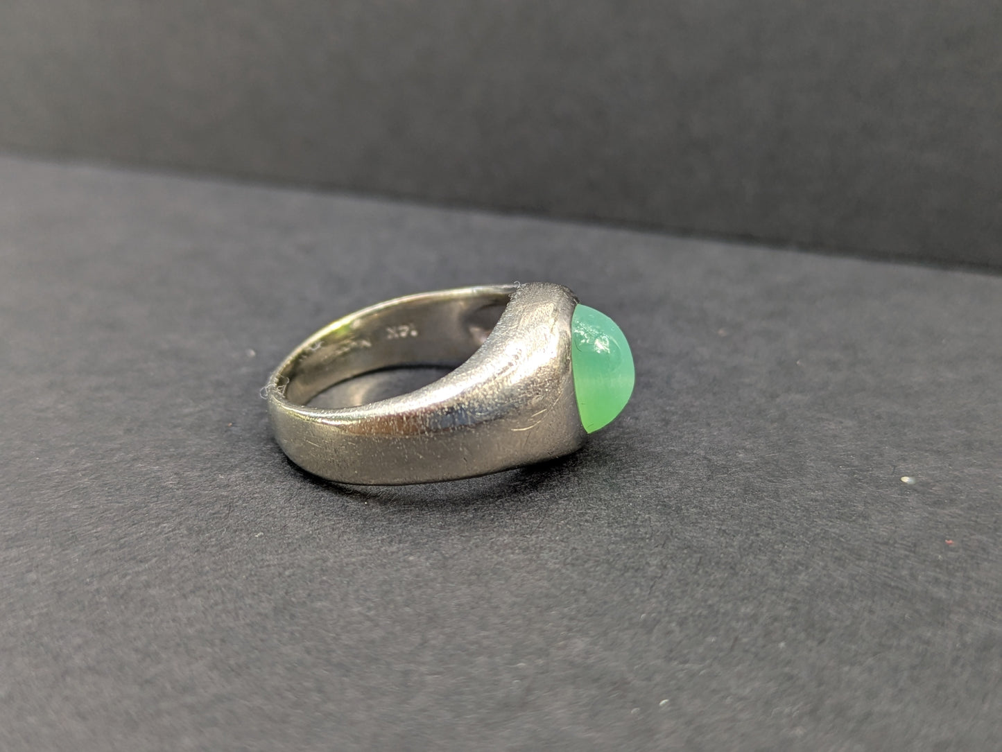 14k White Gold Ring with Green Star Sapphire