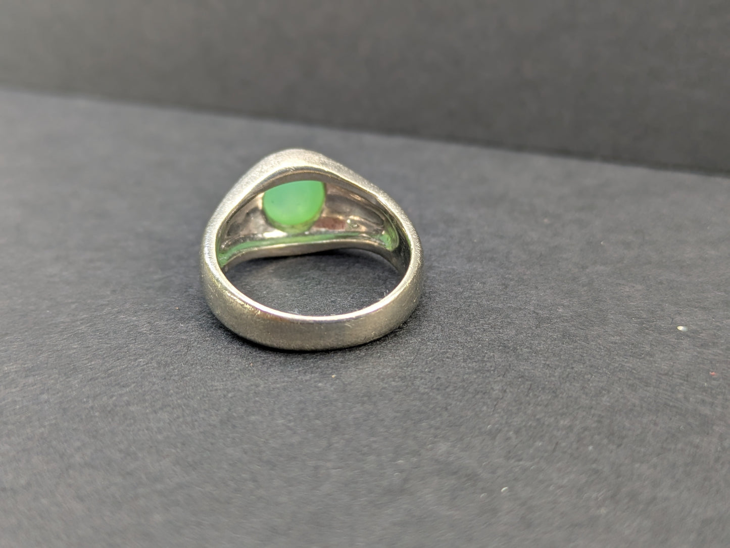 14k White Gold Ring with Green Star Sapphire