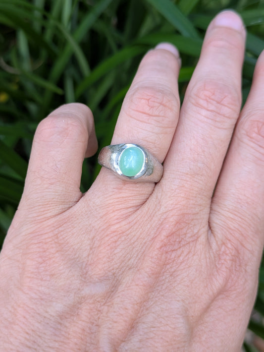 14k White Gold Ring with Green Star Sapphire