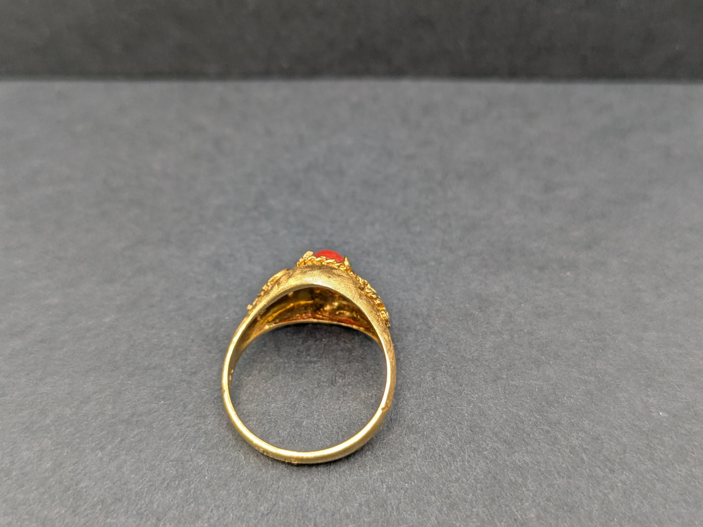 18k Italian Coral Ring