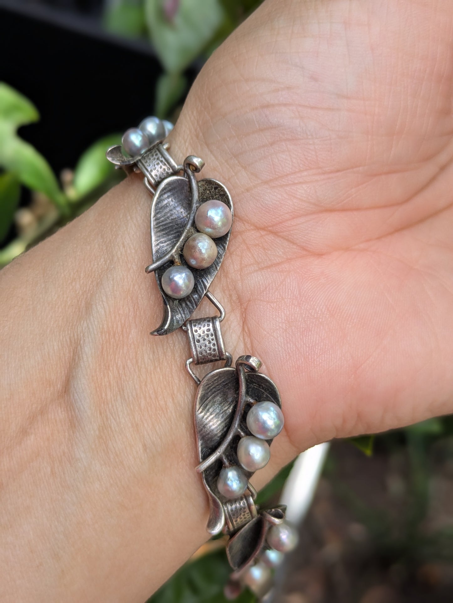 Arts and Crafts Sterling Bracelet with Gray Pearl