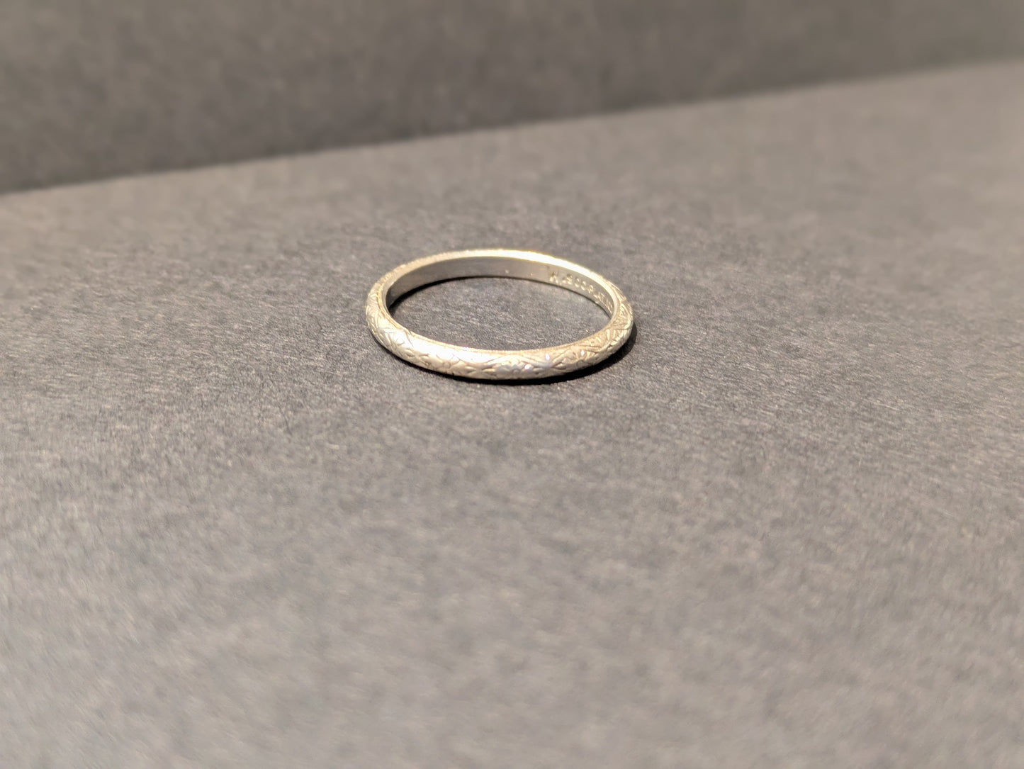 1931 Wood Engraved Platinum Band