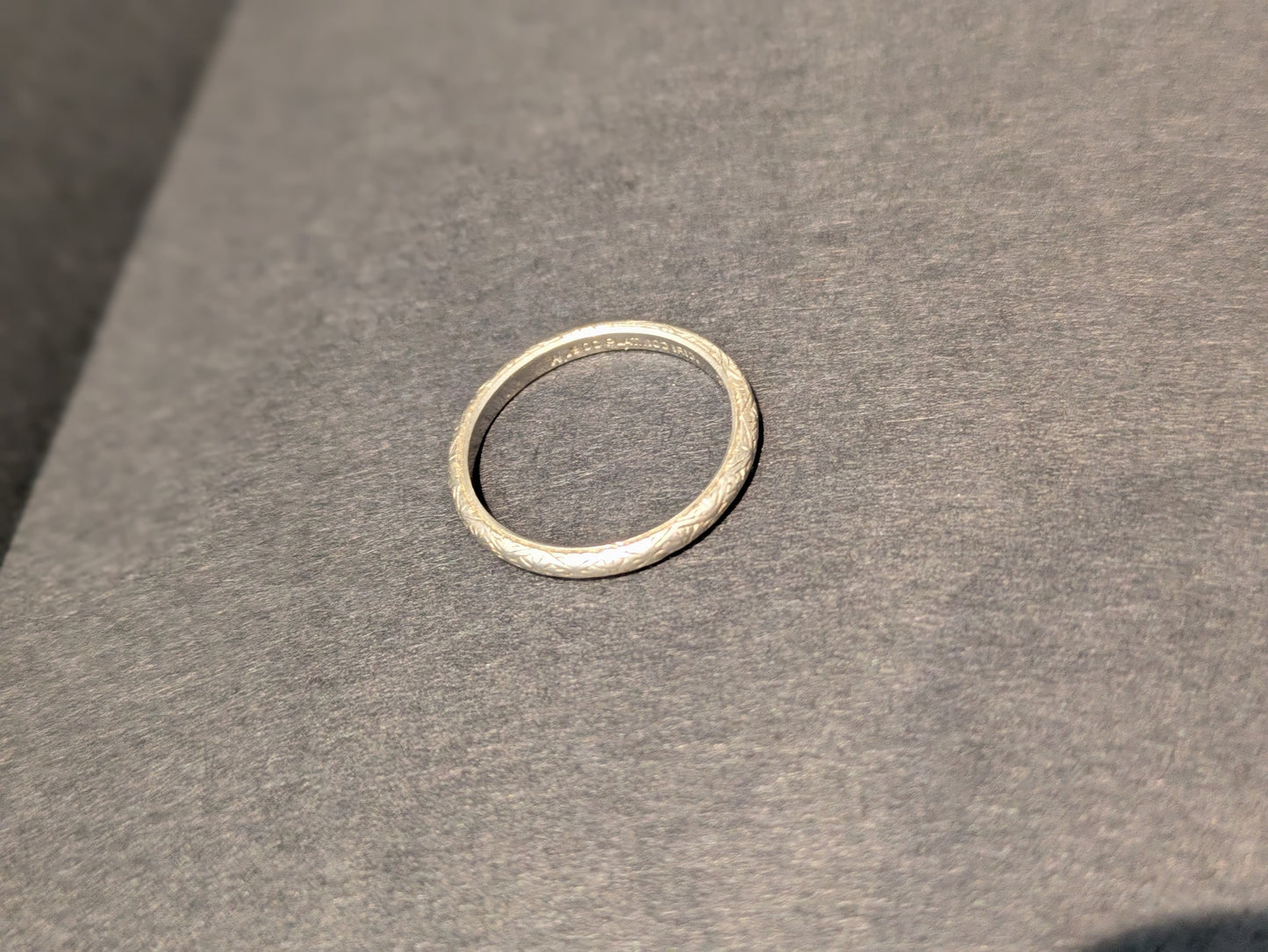 1931 Wood Engraved Platinum Band