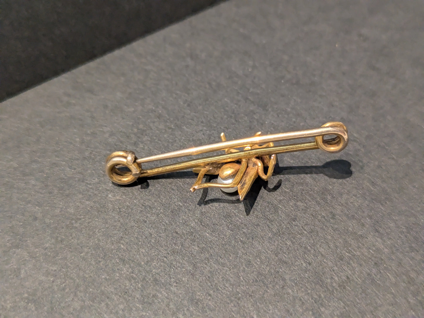 15k Victorian Fly Pin with Pearl and Glass