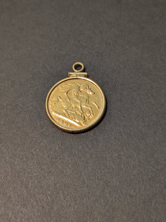 23.4k English Sovereign Coin Pendant in 9k Frames