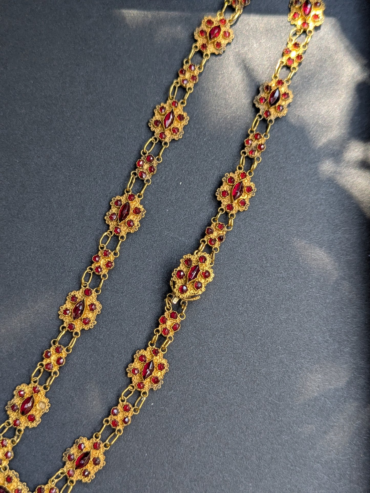 14k Dutch Collar Necklace with Garnet