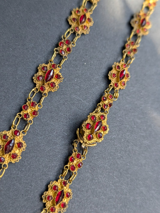 14k Dutch Collar Necklace with Garnet