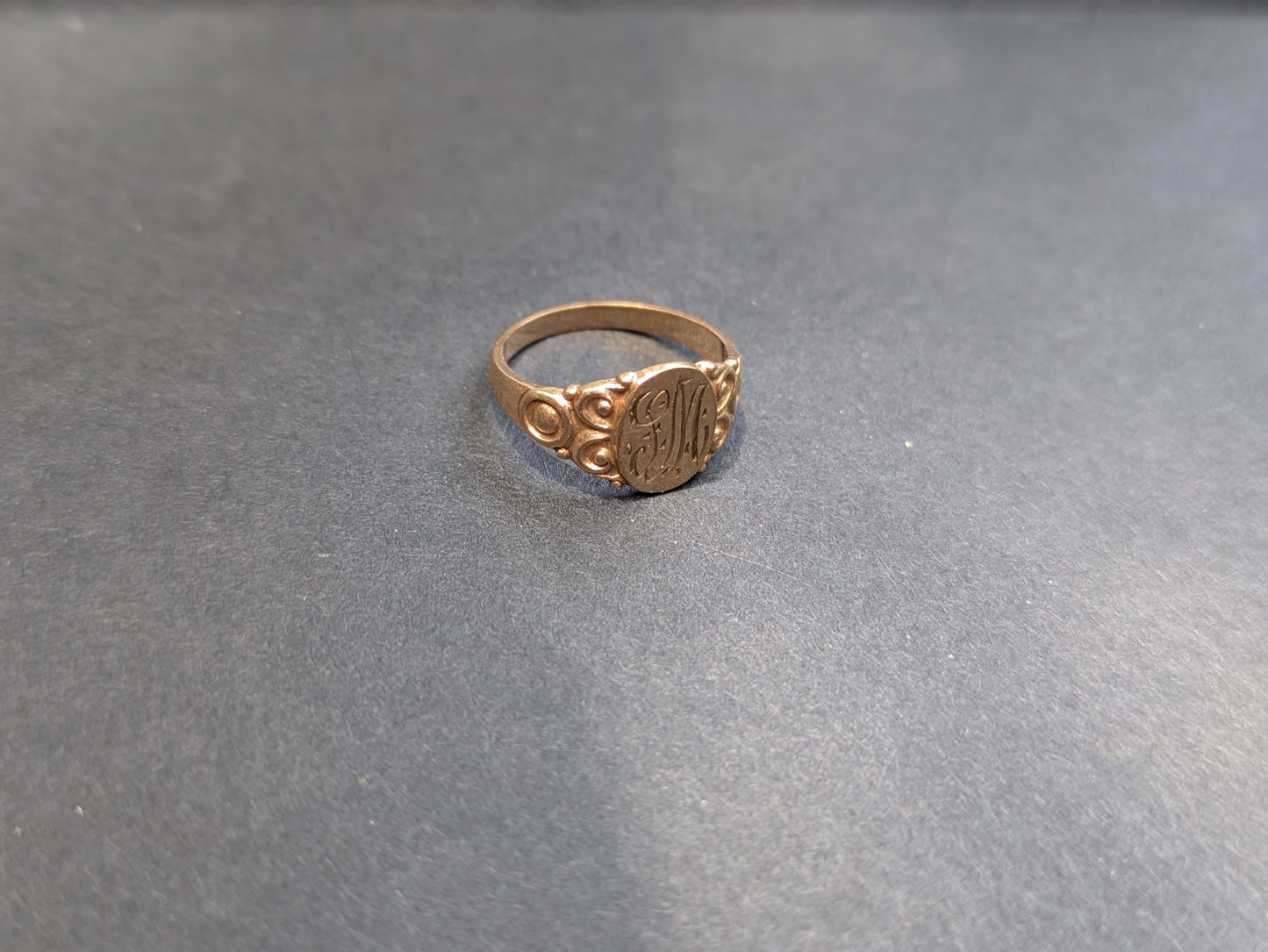 14k Victorian Pinkie Signet Ring with Engraving
