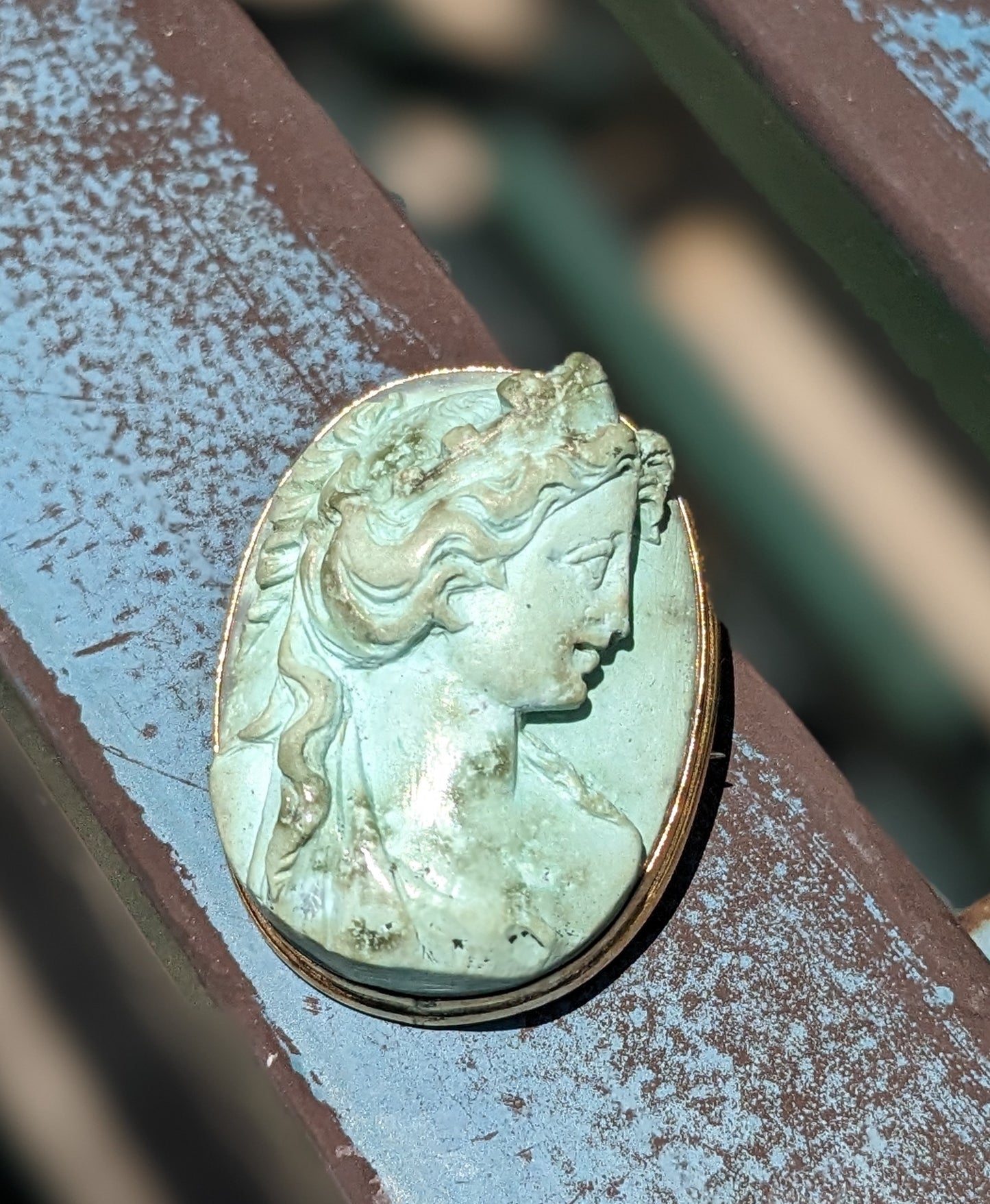 Turquoise carved cameo pin/pendant