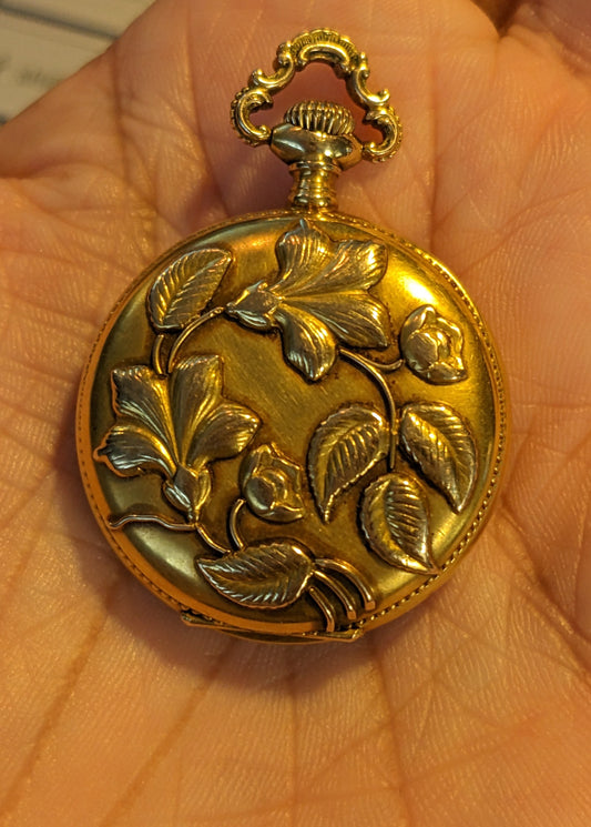 Art Nouveau Waltham ladies pocket watch 14k