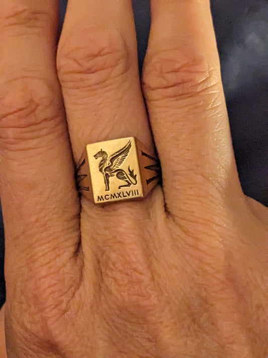 10k Griffin signet ring 1944
