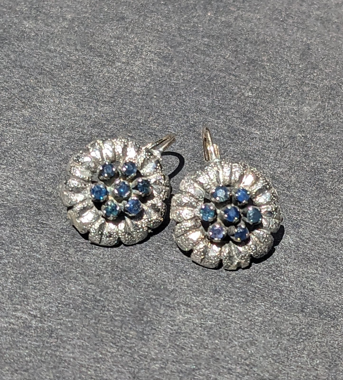 18k White Gold and Sapphire Floral Earrings